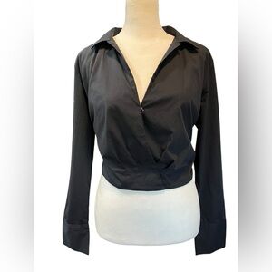 Abercrombie and Fitch Woman’s Collared V-Neck Long Sleeve Crop Top - Medium